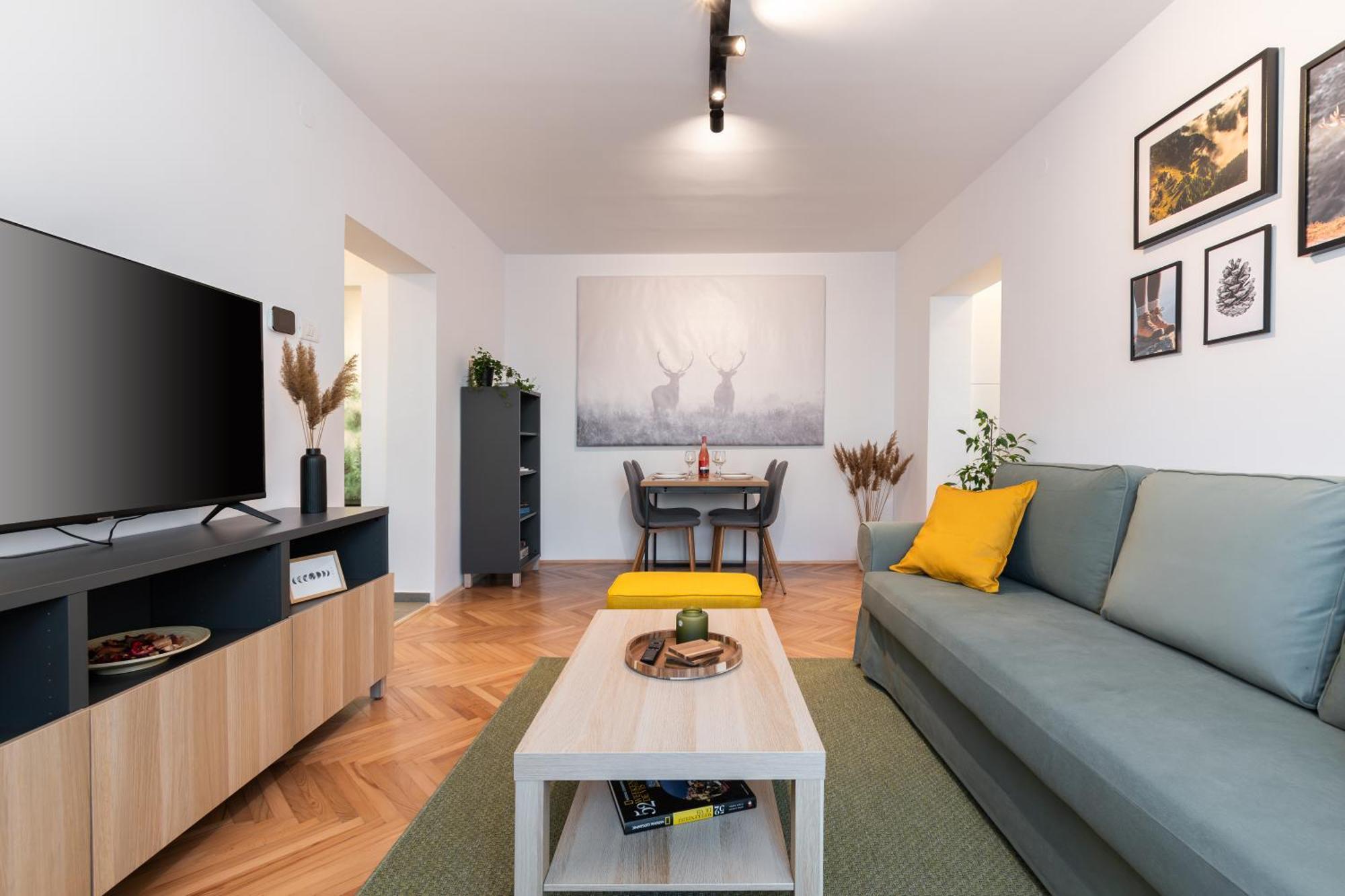 The Cozy Deer Apartment Sinaia Esterno foto